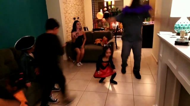 Celebramos halloween con Melissa Platero смотреть онлайн