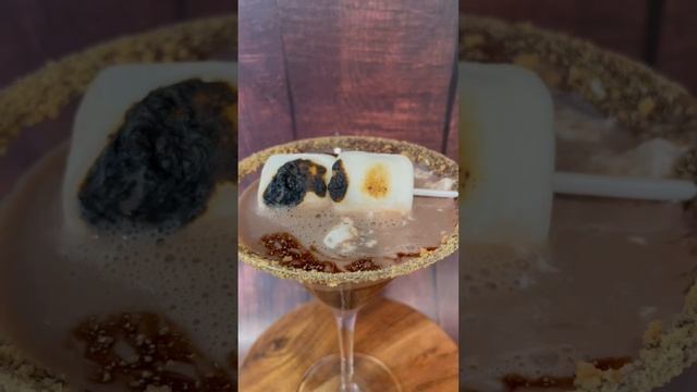 S’more martini mock tail. #nonalcoholic #mocktail смотреть онлайн