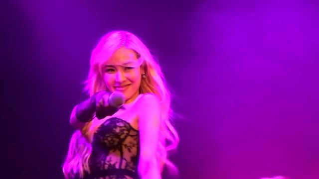 Tiffany Young Mini Showcase Tour New York 2019 - FOOL + Talk Talk + Teach you + Not Barbie смотреть онлайн