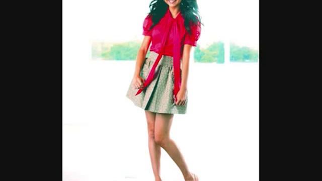 Selena Gomez-Fly To Your Heart Full HQ Rare Pics