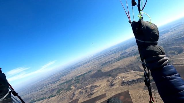 Полет на параплане над Кандрыкулем 8 апреля 2023 смотреть онлайн