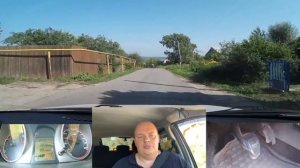 Как спускаться с крутой горки на машине. Торможение, переключение, работа рулем при спуске с горки.