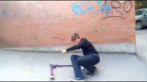 Ай, больно в ноге!