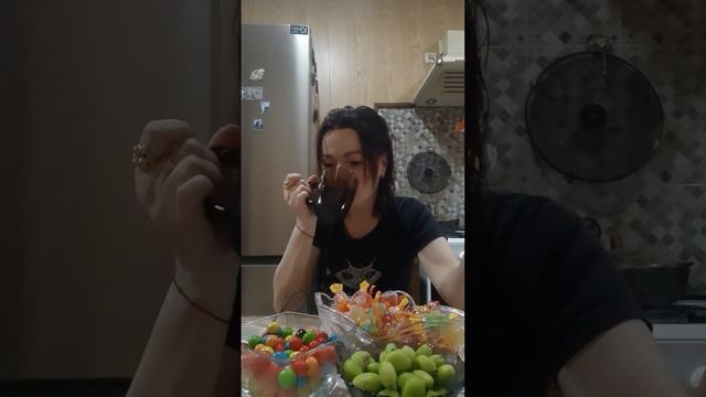 MUKBANG🍫🍬🍭☕Неудачный Поход В Парикмахерскую👩🦱Мукбанг Не Асмр смотреть онлайн