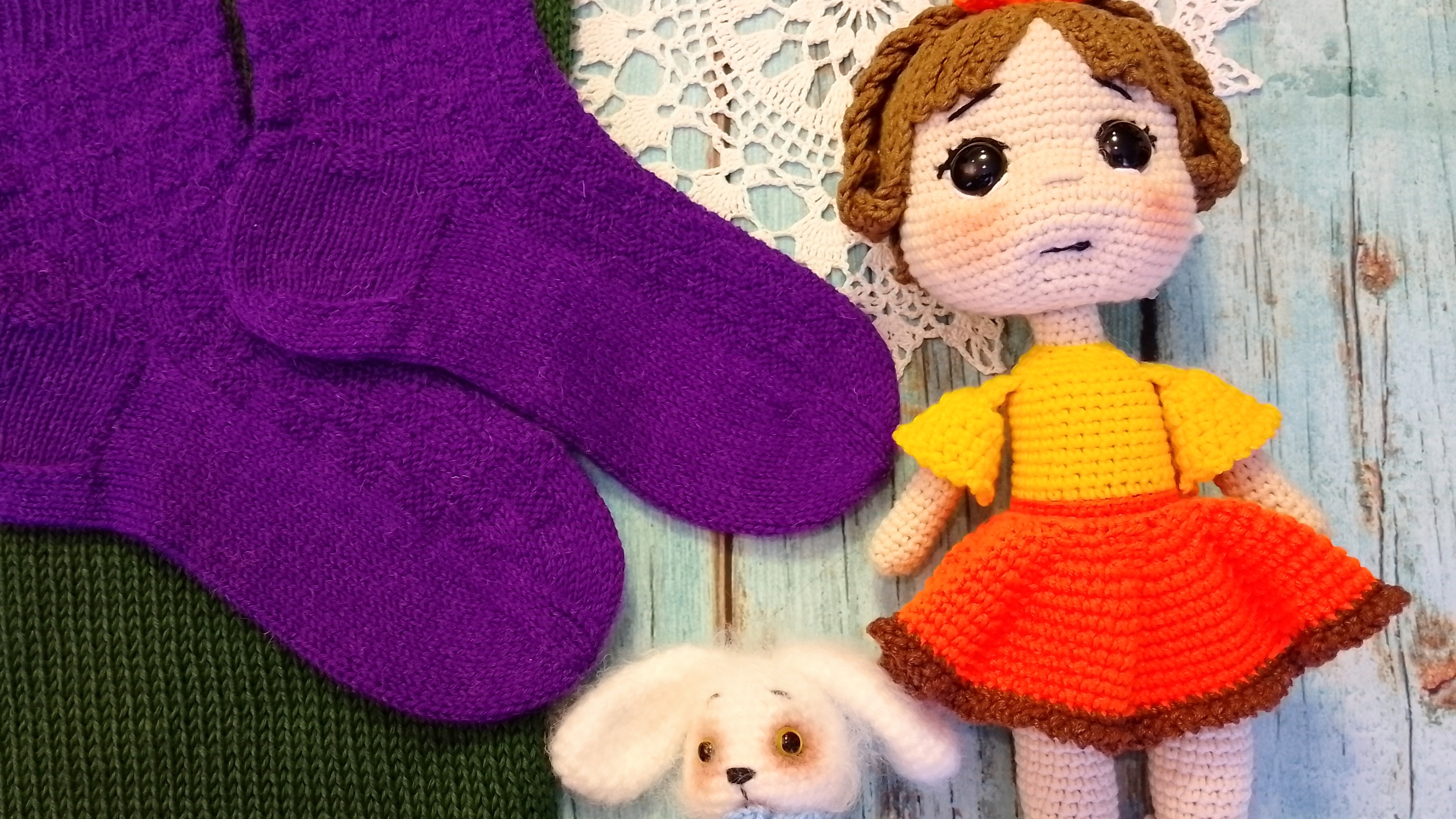 Готовые работы. Джемпер на машине / носочки детские / куколка / зайчик. смотреть онлайн