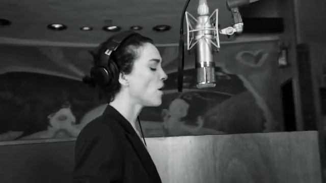 Tiffany & Co —Tiffany Fragrance Annie Clark смотреть онлайн