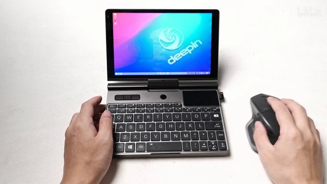 DEEPIN+WIN10 dual OS on GPD Pocket 3 смотреть онлайн