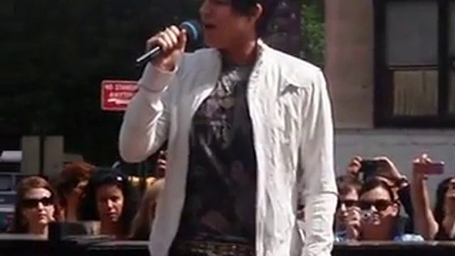 Adam Lambert - Mad World CBS The Early Show смотреть онлайн