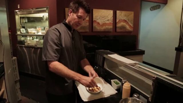 Sushi Randy Makes Hamachi Bombs смотреть онлайн