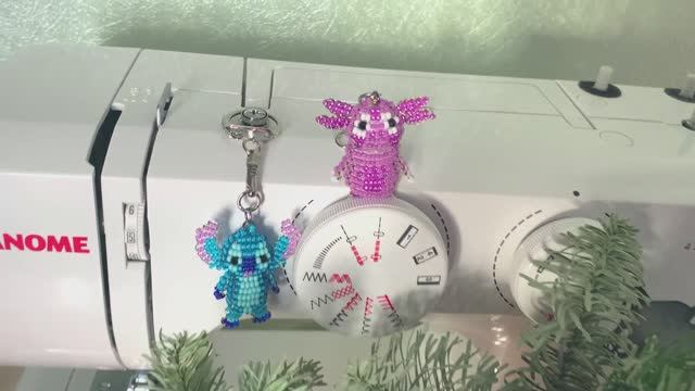 Стич из бисера / Лунтик из бисера / из бисера своими руками / объёмное бисероплетение смотреть онлайн