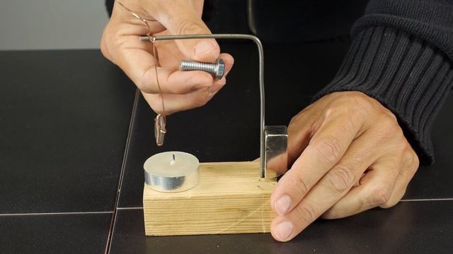 Curie Pendulum. How to Make a Heat Engine. смотреть онлайн