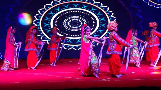 Grade 1 Daffodil Puppet Dance by - Navrang Colour | luk chup na jao ji PART - 1 смотреть онлайн