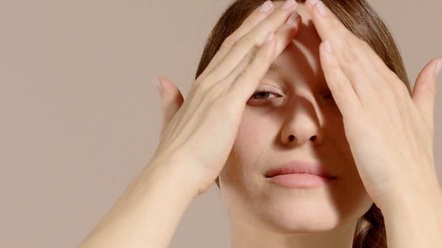 Eau Thermale Avène - kako koristiti Tolerance CONTROL balzam смотреть онлайн
