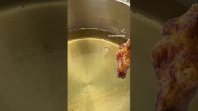 LEMON PEPPER WINGS смотреть онлайн