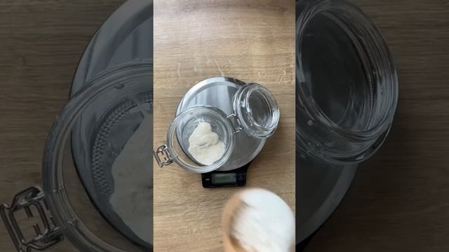 Do you have to discard sourdough starter? #sourdough #simplerecipe #sourdoughstarter #homebaker смотреть онлайн