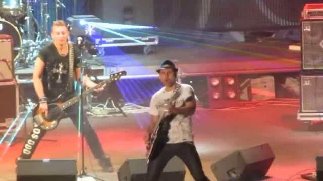 Mad Heads XL - Печенежское Поле 2012, LIVE смотреть онлайн