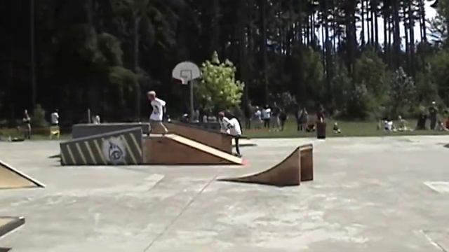 Neon Nights at South Kitsap Skate Park Benefit смотреть онлайн