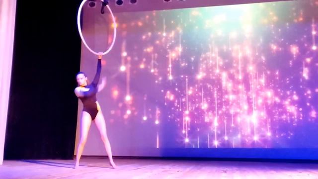 Маргарита Гутнік - повітряне кільце. Циркова студія "Юність" керівник Бодрова Катерина смотреть онлайн