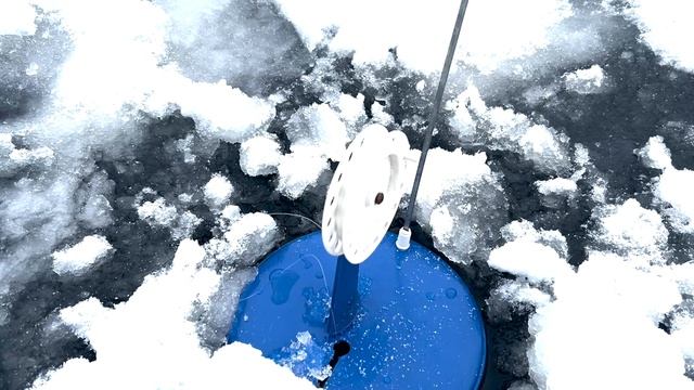 Деревенская рыбалка против ГОРОДСКОЙ 😉 смотреть онлайн