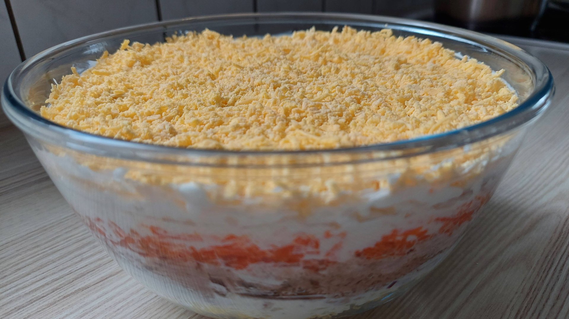 Салат "Мимоза" с тунцом. Очень сытный и вкусный салат на праздничный стол. смотреть онлайн