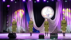 Щербатый месяц