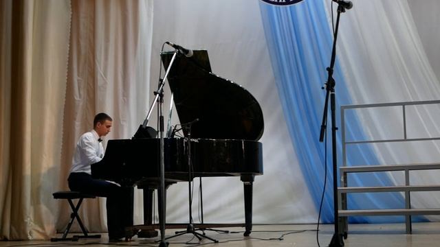 Выступление на отчетном концерте ДМШ С. Рахманинов Прелюдия До-диез минор смотреть онлайн