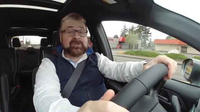 Chrysler Pacifica смотреть онлайн