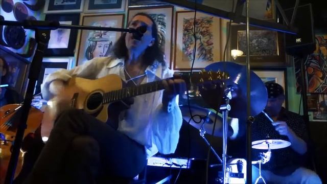 Валерий Иванов - (Cello -Quena -Duduk) концерт в Арт-Кафе 