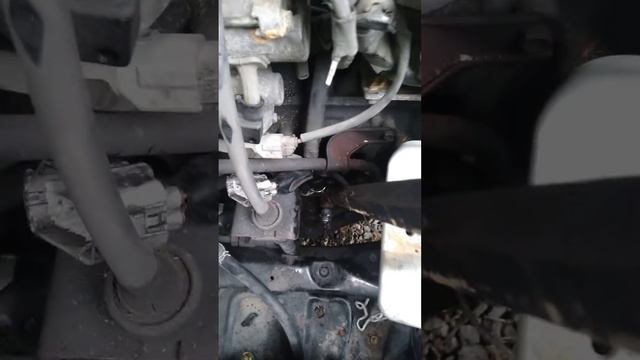 01 Toyota Camry Neutral saftey switch stuck. Removing broke Neutral saftey switch. смотреть онлайн