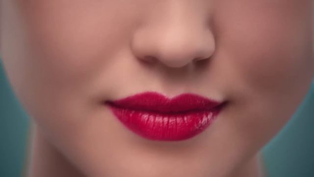 How to Get Impactful Matte Lips with LE ROUGE CRAYON DE COULEUR MAT – CHANEL Makeup Tutorials смотреть онлайн