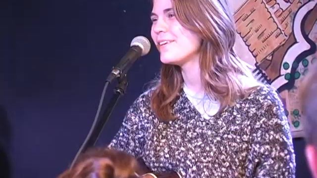 Mood rings, dogs and the Medication Song. смотреть онлайн