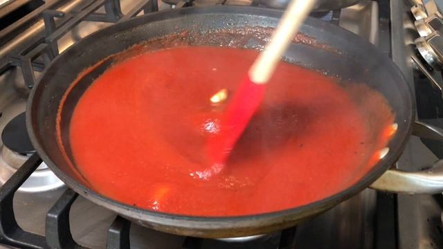 PASTA CON RICOTTA E POMODORO, BEST EASY ITALIAN MEAL RICOTTA AND TOMATO смотреть онлайн