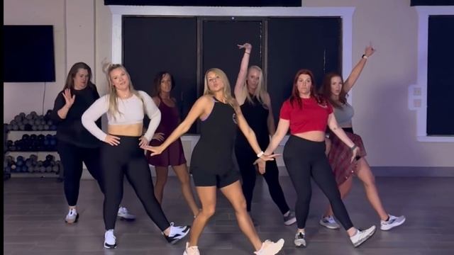 Dance Fitness: “A Bar Song” (Tipsy) by Shaboozey смотреть онлайн