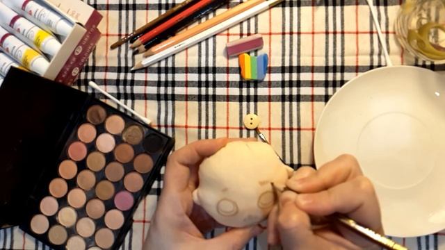 Как нарисовать кукле лицо