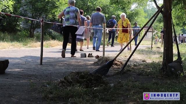 Стихійна торгівля у Марганці смотреть онлайн
