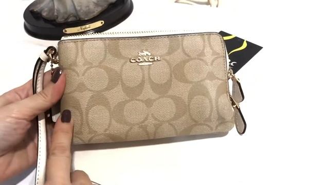 Coach signature pvc double corner zip wristlet light khaki chalk смотреть онлайн