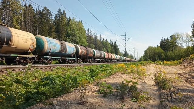 Напряжённый 2ТЭ25КМ-0447 "БТС" с наливным поездом, перегон Войсковицы - Елизаветино смотреть онлайн