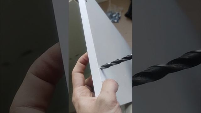 Сверлим недостающие отверстия смотреть онлайн