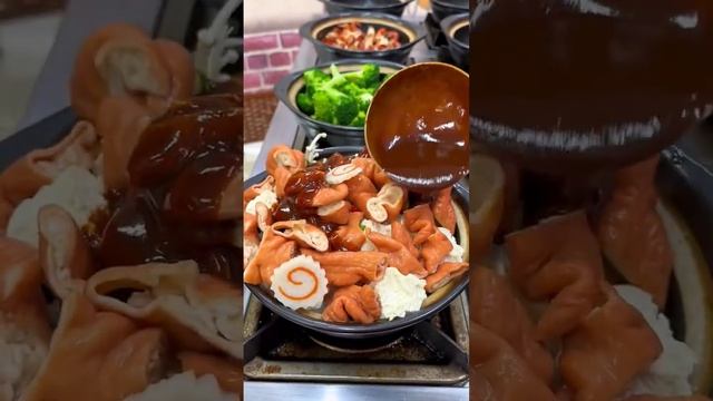 经典#砂锅菜，3分钟出8锅，三十多种菜品，7种秘制酱料。 想学我教你！ #砂锅系列 #砂锅店#short смотреть онлайн