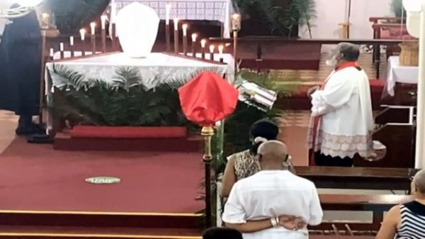 Evening prayer,Meditation and Benediction for Holy Week.