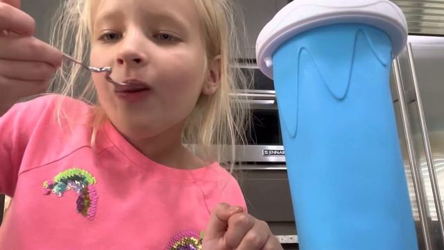 Делаю замороженный лёд ￼ с Снежкай смотреть онлайн