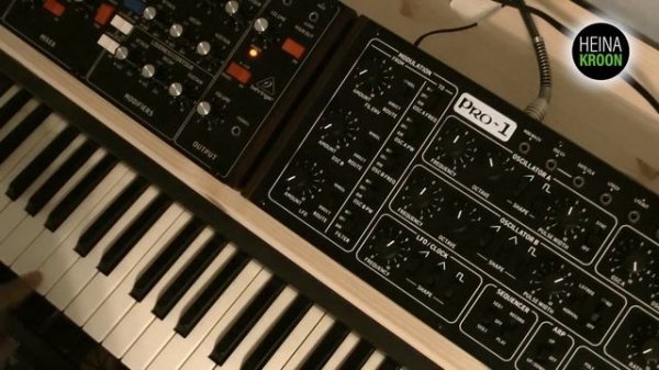 Behringer Pro 1 / Behringer Model D comparison