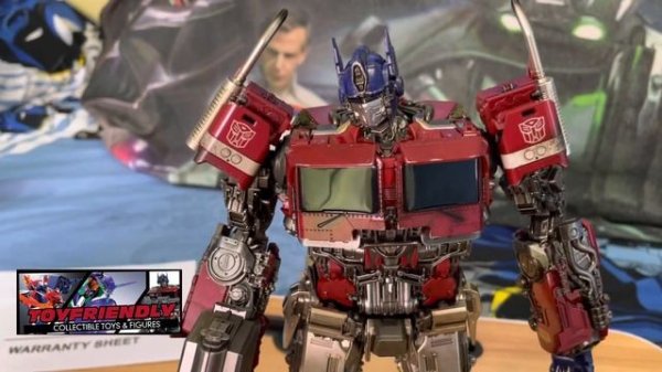 THREEZERO DLX TRANSFORMERS OPTIMUS PRIME UNBOXING