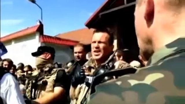 25.05.14 Донецк Пикет у дома Рината Ахметова смотреть онлайн