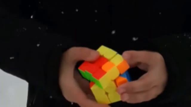 Сборка кубик рубика 3х3 в красивом зимном погоде. смотреть онлайн