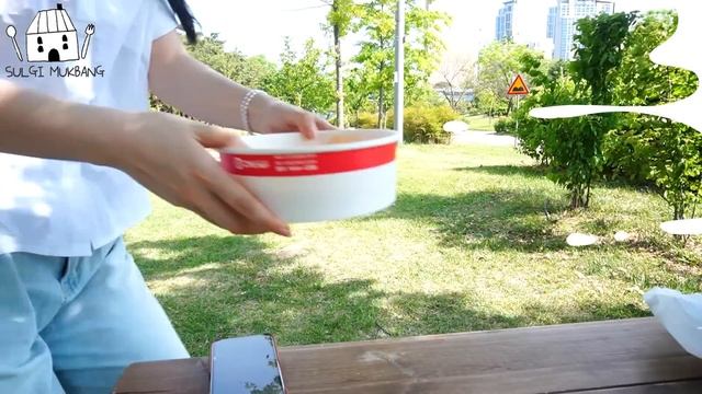 ASMR MUKBANG| 편의점 직접 만든 한강 라면 양념치킨 소세지 샌드위치 먹방 & 레시피 FRIED CHICKEN AND Tteokbokki EATING смотреть онлайн