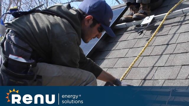Renu Energy Solutions - Leonard's Solar Story смотреть онлайн