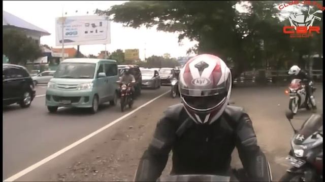 [TOURING] Honda CBR Club East Java goes to Trawas Village (cbr250clubjatim.org) смотреть онлайн