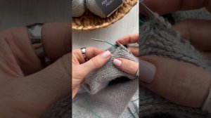 Набор петель по краю горловины