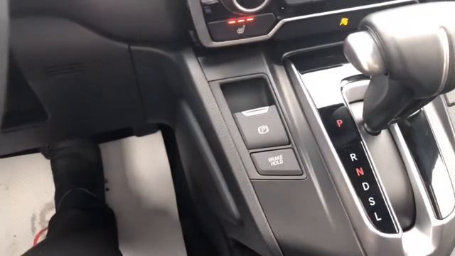 How to Use the Brake Hold Feature on Your New Honda смотреть онлайн